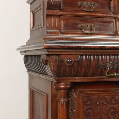 antiquariato, credenza, antiquariato credenza, credenza antica, credenza antica italiana, credenza di antiquariato, credenza neoclassica, credenza del 800,Credenza a Doppio Corpo Neorinascimento