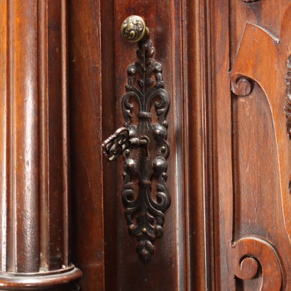 antiquariato, credenza, antiquariato credenza, credenza antica, credenza antica italiana, credenza di antiquariato, credenza neoclassica, credenza del 800,Credenza a Doppio Corpo Neorinascimento