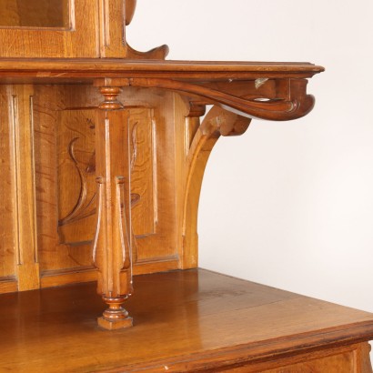 antiquariato, credenza, antiquariato credenza, credenza antica, credenza antica italiana, credenza di antiquariato, credenza neoclassica, credenza del 800,Credenza Liberty in Rovere con Alzata
