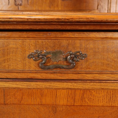 antiquariato, credenza, antiquariato credenza, credenza antica, credenza antica italiana, credenza di antiquariato, credenza neoclassica, credenza del 800,Credenza Liberty in Rovere con Alzata