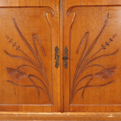 antiquariato, credenza, antiquariato credenza, credenza antica, credenza antica italiana, credenza di antiquariato, credenza neoclassica, credenza del 800,Credenza Liberty in Rovere con Alzata
