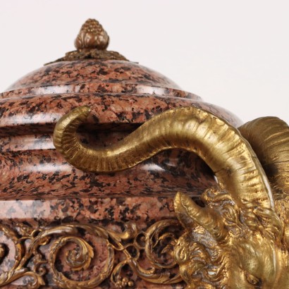 Paire de Vases en Granit Rose Napoléon III France XIXe Siècle