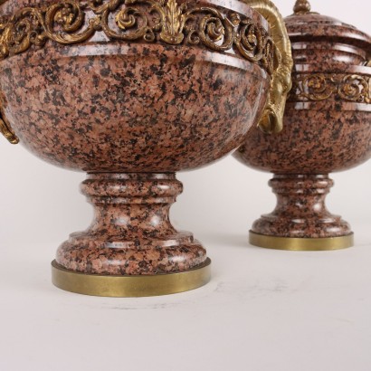 Paire de Vases en Granit Rose Napoléon III France XIXe Siècle