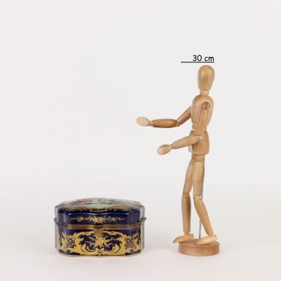 antiquités, céramiques, céramiques antiques, céramiques anciennes, céramiques italiennes anciennes, céramiques anciennes, céramiques néoclassiques, céramiques du XIXe siècle, coffret Château des Tuileries de Sèvres