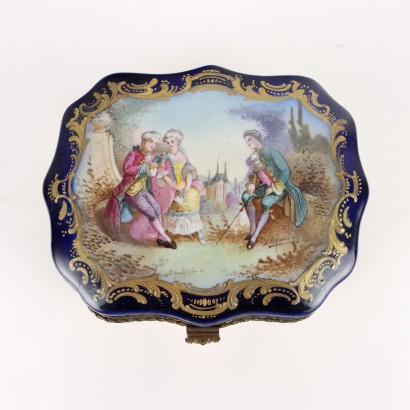 antiquités, céramiques, céramiques antiques, céramiques anciennes, céramiques italiennes anciennes, céramiques anciennes, céramiques néoclassiques, céramiques du XIXe siècle, coffret Château des Tuileries de Sèvres