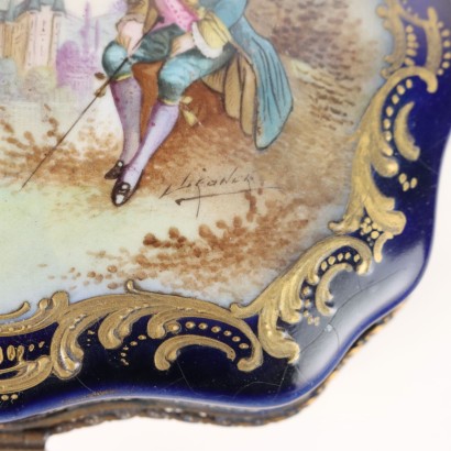 antiquités, céramiques, céramiques antiques, céramiques anciennes, céramiques italiennes anciennes, céramiques anciennes, céramiques néoclassiques, céramiques du XIXe siècle, coffret Château des Tuileries de Sèvres