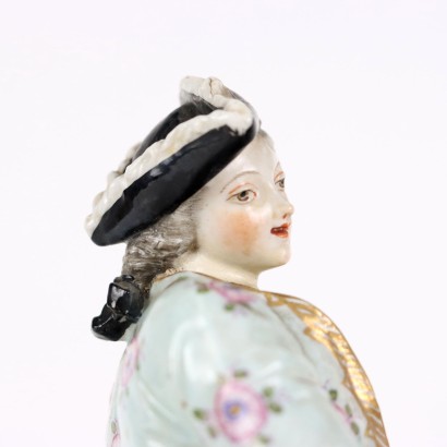 antiquités, céramiques, antiquités en céramique, céramiques anciennes, céramiques italiennes anciennes, céramiques anciennes, céramiques néoclassiques, céramiques du XIXe siècle, Statuette en porcelaine