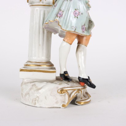 antiquités, céramiques, antiquités en céramique, céramiques anciennes, céramiques italiennes anciennes, céramiques anciennes, céramiques néoclassiques, céramiques du XIXe siècle, Statuette en porcelaine