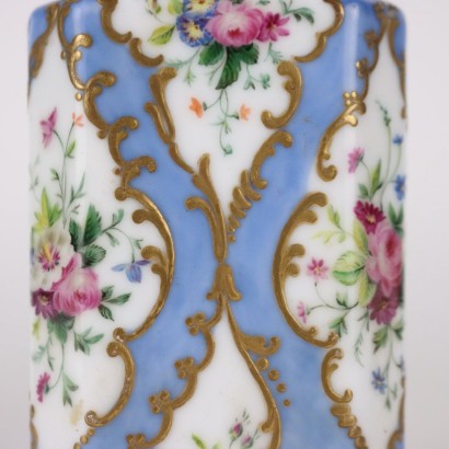 antiquités, céramiques, antiquités en céramique, céramiques anciennes, céramiques italiennes anciennes, céramiques anciennes, céramiques néoclassiques, céramiques du XIXe siècle, Paire de bouteilles en porcelaine