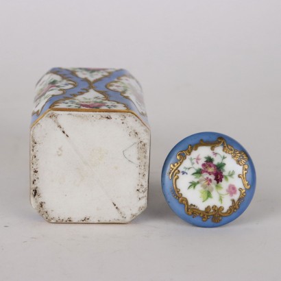 antiquités, céramiques, antiquités en céramique, céramiques anciennes, céramiques italiennes anciennes, céramiques anciennes, céramiques néoclassiques, céramiques du XIXe siècle, Paire de bouteilles en porcelaine