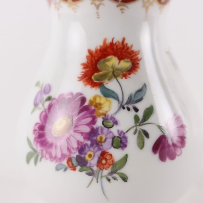 antiques, ceramics, ceramic antiques, ancient ceramics, ancient Italian ceramics, antique ceramics, neoclassical ceramics, 19th century ceramics,Bow Manufacturing Porcelain Salt Shaker