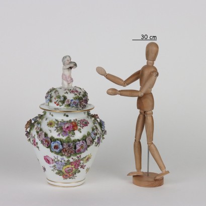 Antiquitäten, Vase, Vase Antiquitäten, antike Vase, antike italienische Vase, antike Vase, neoklassizistische Vase, Vase aus dem 19. Jahrhundert, Vase mit Porzellandeckel