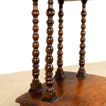 Ancient Kneeler Walnut Italy \'700 Walnut Briar Veneered