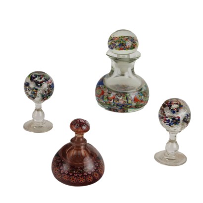 modernariato, modernariato di design, oggettistica, oggettistica modernariato, oggettistica di modernariato, oggettistica italiana, oggettistica vintage, oggettistica anni '60, oggettistica design anni 60,Coppia di Bottiglie e Fermacarte in Ve