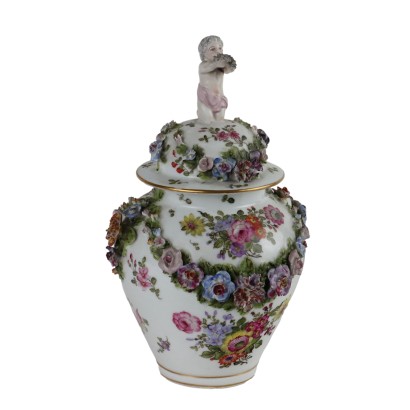 Vase avec couvercle en porcelaine