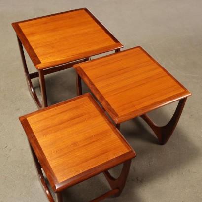 modernariato, modernariato di design, tavolino, tavolino modernariato, tavolino di modernariato, tavolino italiano, tavolino vintage, tavolino anni '60, tavolino design anni 60,Tris di Tavolini Inglesi G-Plan Anni 6