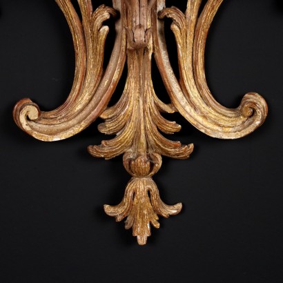 Applique in Carved Wood