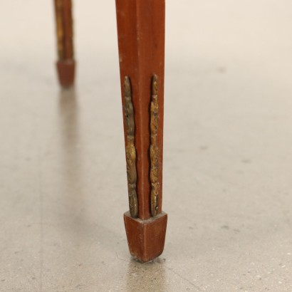 Tavolino Rotondo in Stile Neoclassico