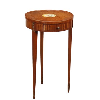Tavolino Rotondo in Stile Neoclassico
