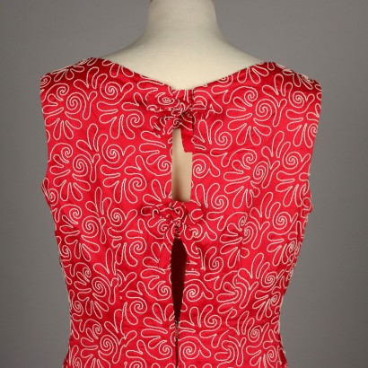 Robe Rouge et Blanche Vintage