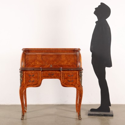 Style writing desk