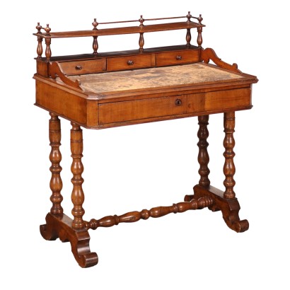Ancient Writing Desk Umbertino Late XIX Century Walnut Curly Feet