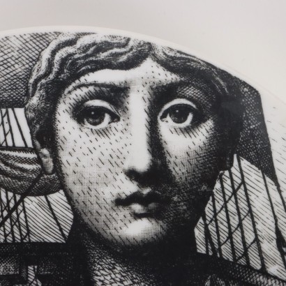 Piatto Piero Fornasetti Serie Tema e V,Piero Fornasetti,Piero Fornasetti,Piero Fornasetti,Piero Fornasetti,Piero Fornasetti,Piero Fornasetti,Piero Fornasetti,Piero Fornasetti,Piero Fornasetti