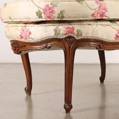 Dormeuse Upholstered in Capitonee