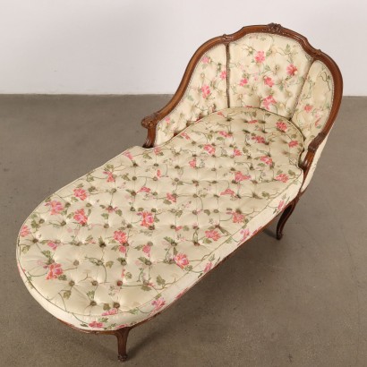 Dormeuse Upholstered in Capitonee