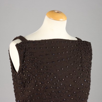 Dunkelbraunes besticktes Vintage-Kleid