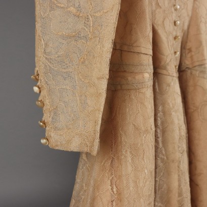 Robe en dentelle vintage