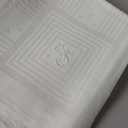 Tablecloth with 12 napkins