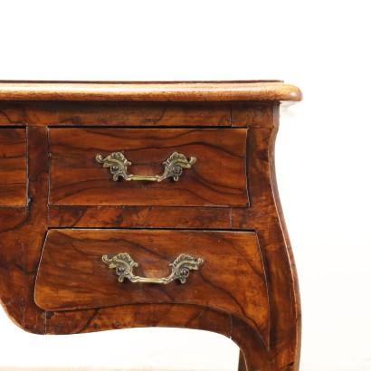 Writing desk in Baroque style