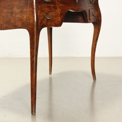 Writing desk in Baroque style
