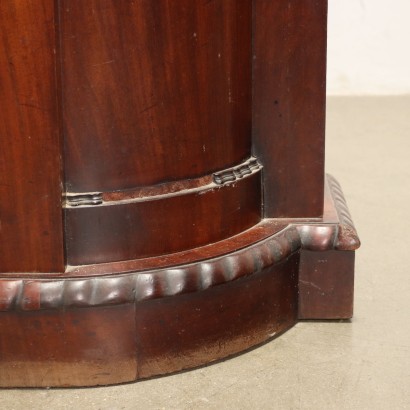 Sideboard mit englischem Lift