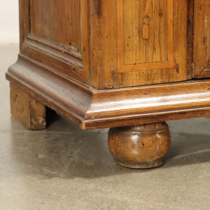 Coppia di Mobili Credenza