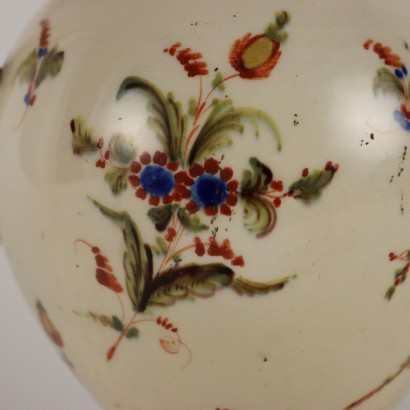 Brocca in Maiolica