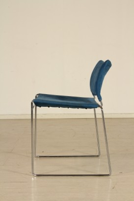 petite brocante, chaises, chaises, chaises 70 ans ans ans 70, âgé de 80 ans 70 ans 80, modernisme, modernisme années 80, Italie