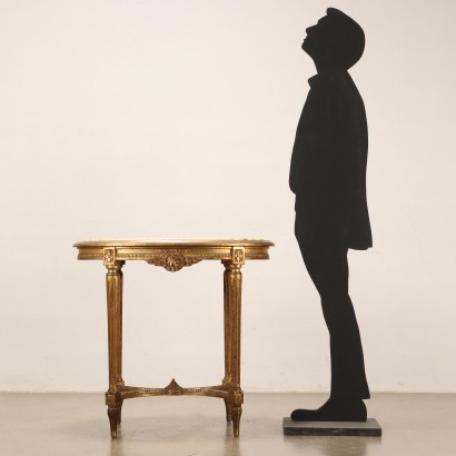 Mesa de centro ovalada de estilo neoclásico