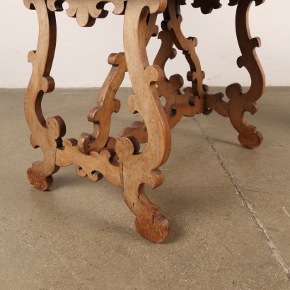 Modèle De Table De Style Baroque
