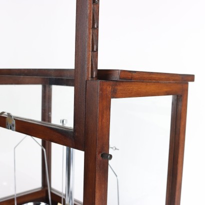 Precision Laboratory Balance in