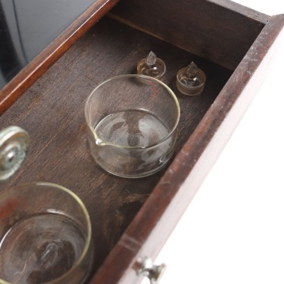 Precision Laboratory Balance in