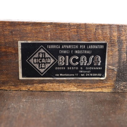 Precision Laboratory Balance in