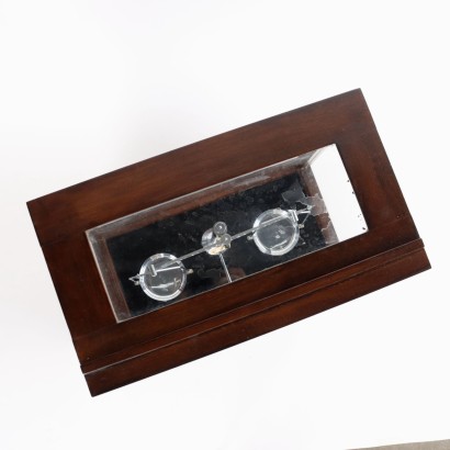 Precision Laboratory Balance in