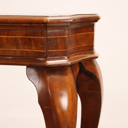 Genouillère néoclassique en noyer, Kneeler en noyer