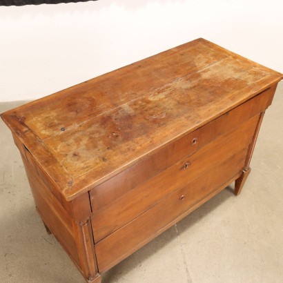 Empire chest of drawers in Walnut