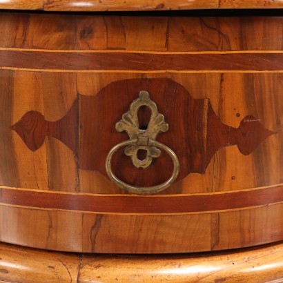 Veneto eighteenth-century kneeler