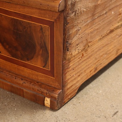Veneto eighteenth-century kneeler