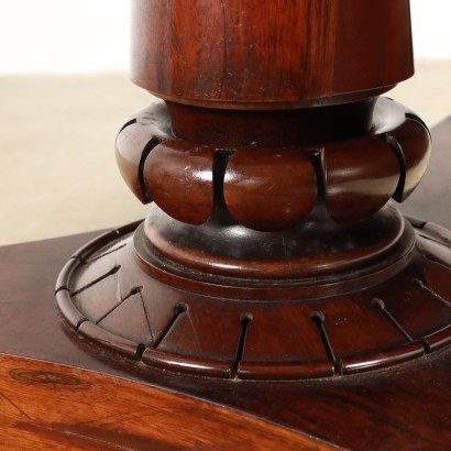 Vela Round Table