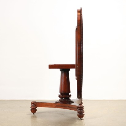 Vela Round Table